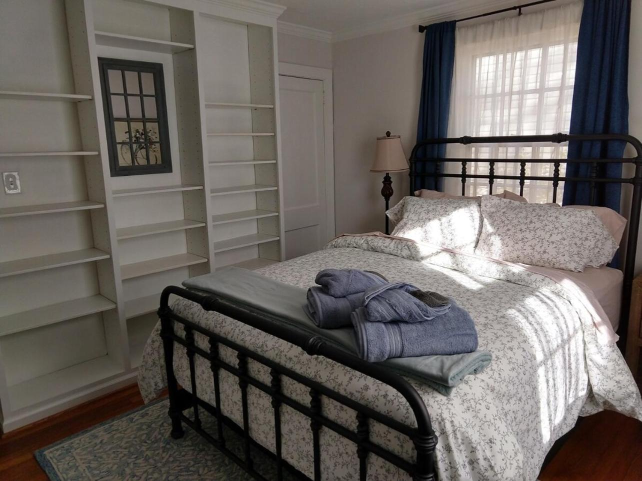Charming Classic Cottage 2Br Дърам Екстериор снимка